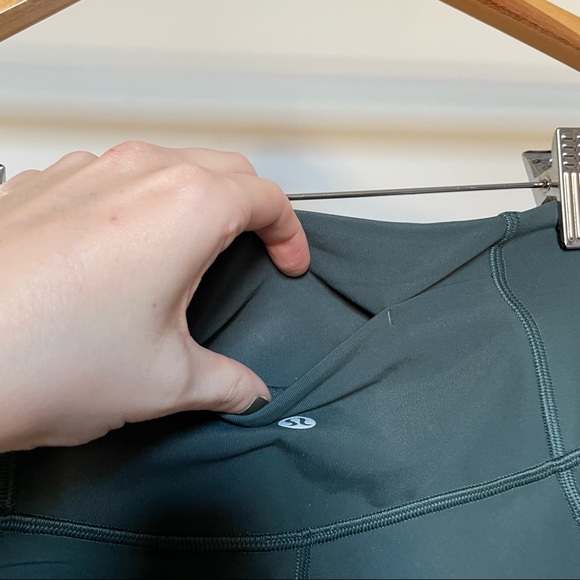 Lululemon Limited Edition Green Tight - Picture 4 of 5